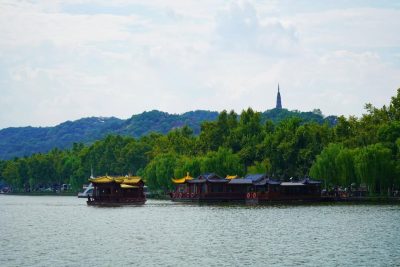 West Lake, Hangzhou, China в апреле — фото погоды (2026-04-06)
