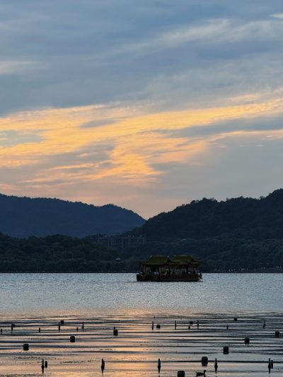 West Lake, Hangzhou, China в июне — фото погоды (2026-06-07)