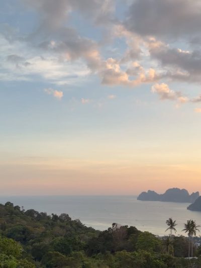 Phi Phi Viewpoint 2 в декабре — фото погоды (2025-12-30)