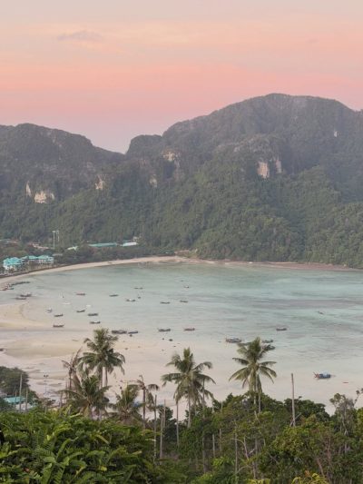 Phi Phi Viewpoint 2 в феврале — фото погоды (2026-02-01)