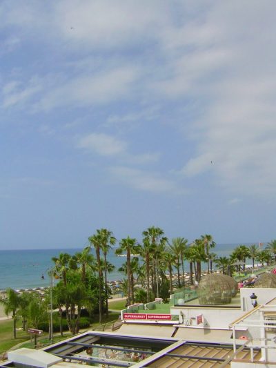 Benalmadena-Málaga в июне — фото погоды (2026-06-13)