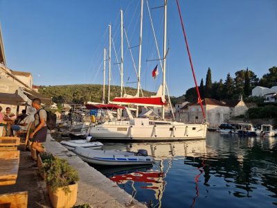 Brač , Bobovišće N/M в июне — фото погоды (2025-06-08)