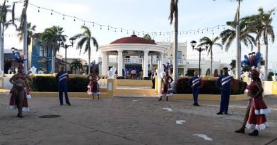 Plaza La Estrella в июне — фото погоды (2025-06-07)