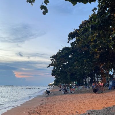 ชายหาดจอมเทียน Jomtien Beach Pataya в январе — фото погоды (2026-01-14)