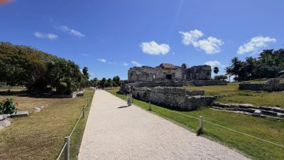 Tulum Ruinas Mayas в апреле — фото погоды (2026-04-30)