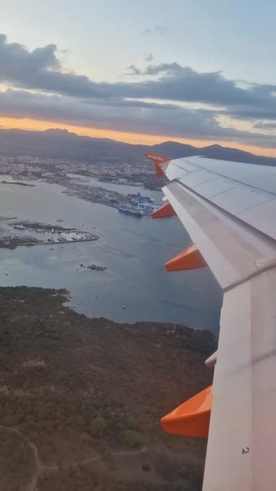 Olbia Airport Sardinia, Italy в октябре — фото погоды (2025-10-03)