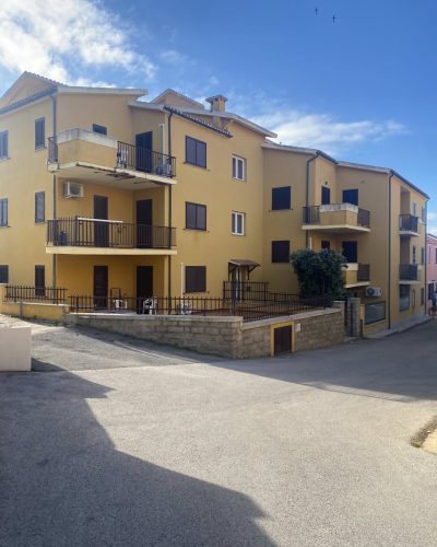 Olbia Airport Sardinia, Italy в апреле — фото погоды (2026-04-26)