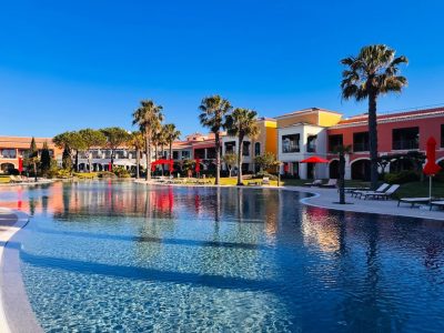 Cascade Wellness Resort by Domes, Lagos, Algarve — фото погоды в апреле (2026-04-25)