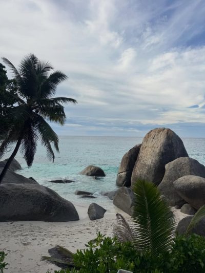 Hilton Northolmes Resort & Spa, Seychelles — фото погоды в марте (2026-03-09)
