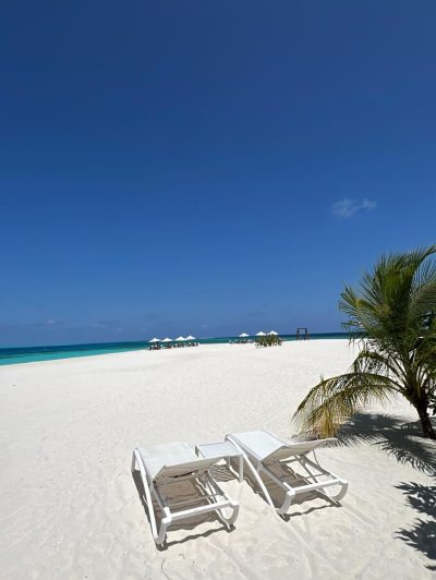 Diamonds Thudufushi Beach and Water Villas в сентябре — фото погоды (2025-09-27)