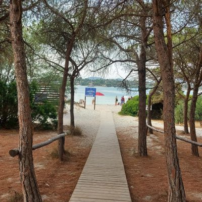 Lu Impostu Beach в августе — фото погоды (2025-08-13)