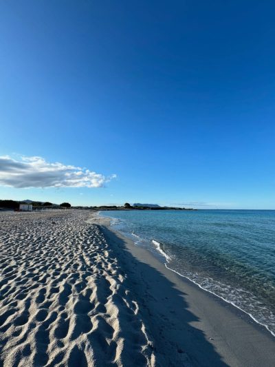 Lu Impostu Beach в августе — фото погоды (2025-08-17)