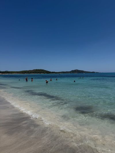 Lu Impostu Beach в июле — фото погоды (2026-07-04)