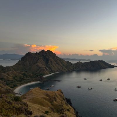 Flores Island в июле — фото погоды (2026-07-15)