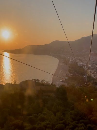 Alanya Kalesi Teleferik İstasyonu в июне — фото погоды (2026-06-13)