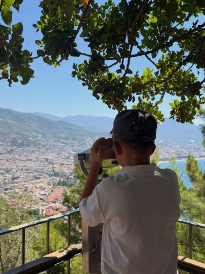 Alanya Kalesi Teleferik İstasyonu в июне — фото погоды (2026-06-28)