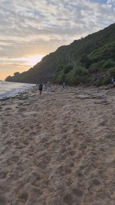 Pantai Nyang Nyang в июле — фото погоды (2026-07-06)