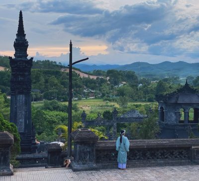 Lăng Khải Định в декабре — фото погоды (2025-12-07)