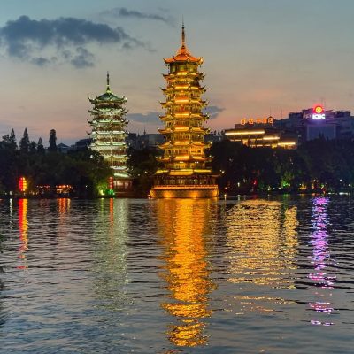Guilin Sun Moon Twin Pagoda... в сентябре — фото погоды (2025-09-20)