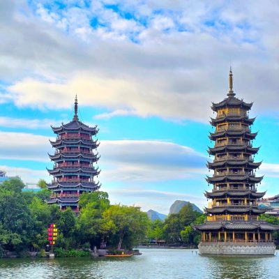 Guilin Sun Moon Twin Pagoda... в октябре — фото погоды (2025-10-21)