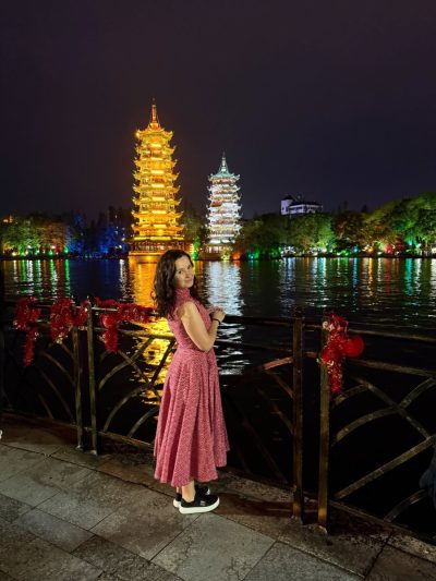 Guilin Sun Moon Twin Pagoda... в апреле — фото погоды (2026-04-11)