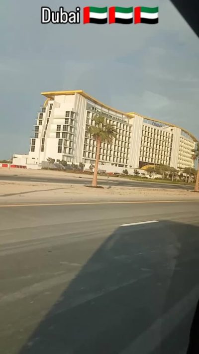 Dubai Marina в августе — фото погоды (2025-08-20)