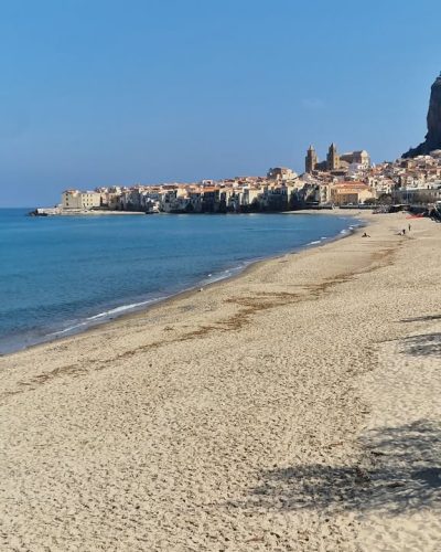 Spiaggia Cefalù в марте — фото погоды (2026-03-11)