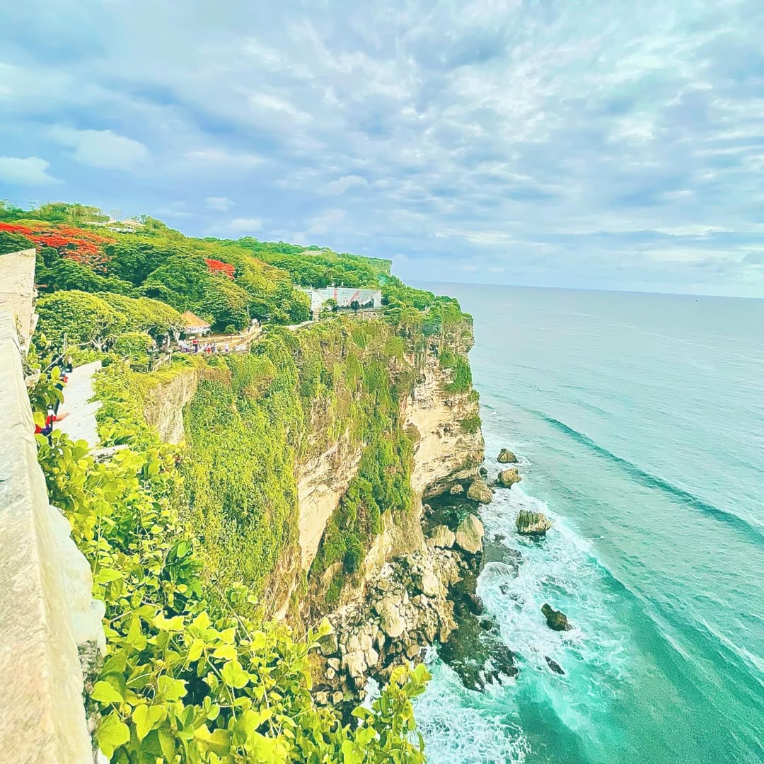 Погода в Uluwatu Temple (Water Temple) Bali, Indonesia