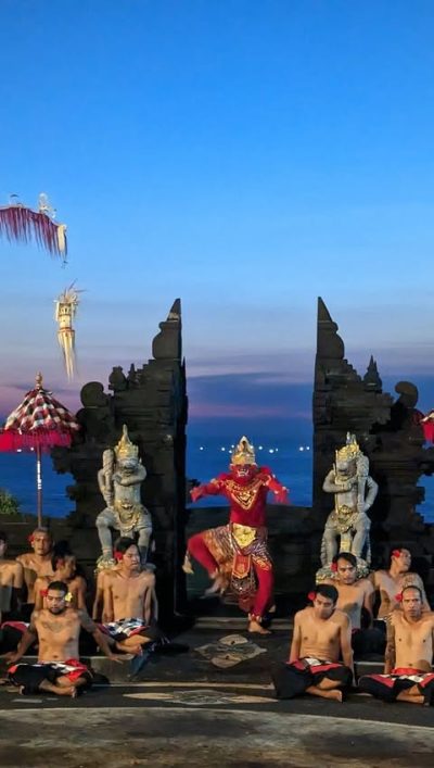 Uluwatu Temple (Water Temple) Bali, Indonesia в марте — фото погоды (2026-03-30)
