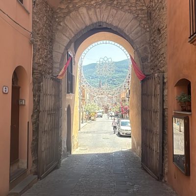 Castello Di Castelbuono в июле — фото погоды (2025-07-17)