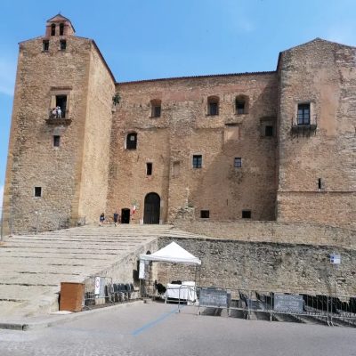 Castello Di Castelbuono в августе — фото погоды (2025-08-16)