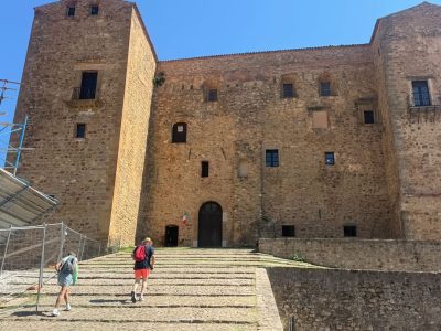 Castello Di Castelbuono в июле — фото погоды (2026-07-08)