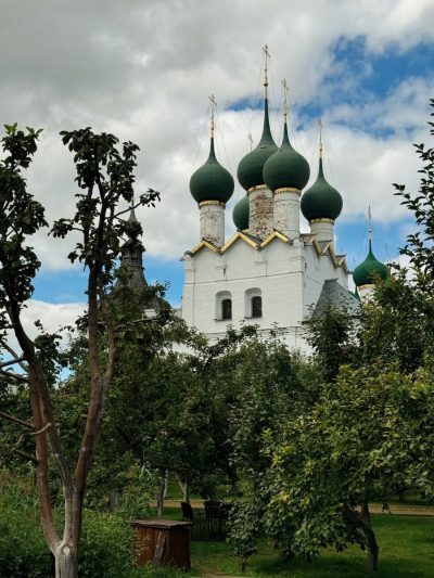 Кремль Ростов Великий в сентябре — фото погоды (2025-09-10)