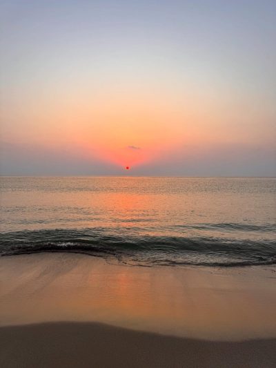 Al Aqah Beach Camping — фото погоды в октябре (2025-10-26)