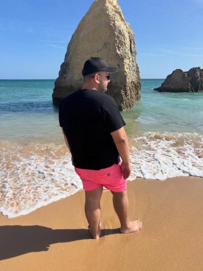 Praia Dos Três Irmãos Algarve Portugal в июне — фото погоды (2026-06-04)