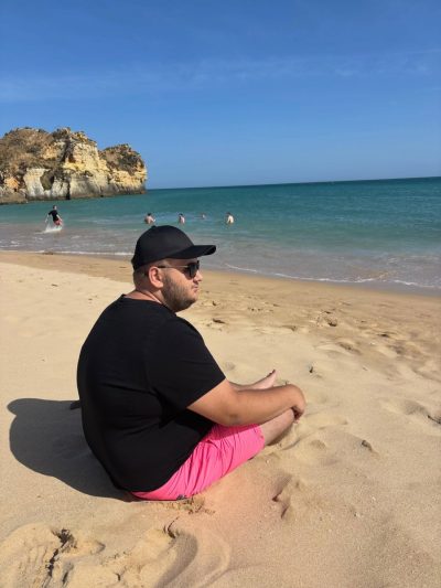 Praia Dos Três Irmãos Algarve Portugal в июне — фото погоды (2026-06-04)