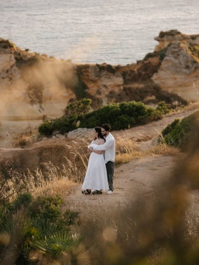 Praia Dos Três Irmãos Algarve Portugal в июне — фото погоды (2026-06-28)