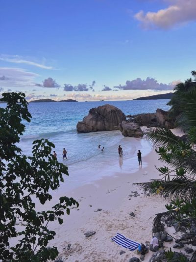 La Digue Island в декабре — фото погоды (2025-12-28)