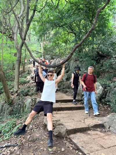 Hangzhou West Lake Scenic Area в июне — фото погоды (2026-06-27)