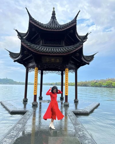 Hangzhou West Lake Scenic Area в июле — фото погоды (2026-07-02)