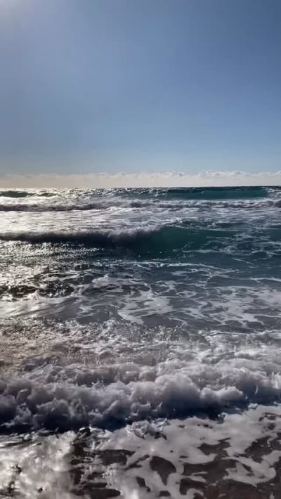 Corfu Agios Gordios Beach в октябре — фото погоды (2025-10-09)