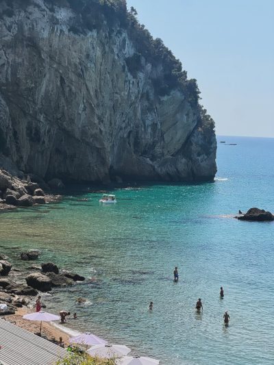 Corfu Agios Gordios Beach в ноябре — фото погоды (2025-11-10)