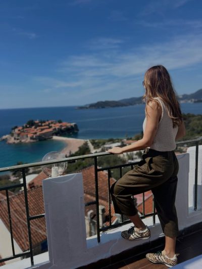 Sveti Stefan, Crna Gora в апреле — фото погоды (2026-04-10)