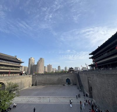 Xi'an City Wall в апреле — фото погоды (2026-04-22)