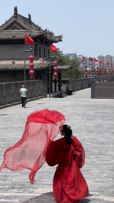 Xi'an City Wall в мае — фото погоды (2026-05-11)