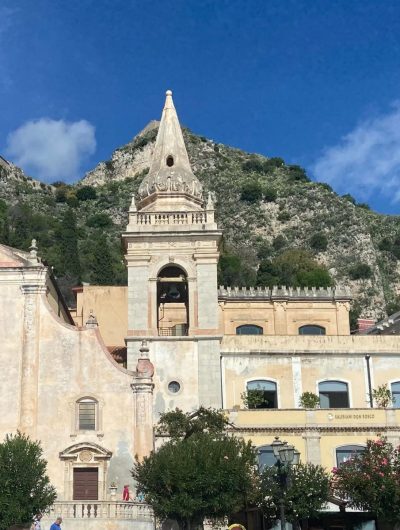 Toarmina Sicily в октябре — фото погоды (2025-10-22)