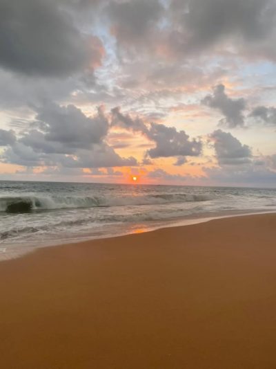 Induruwa Beach в апреле — фото погоды (2026-04-16)