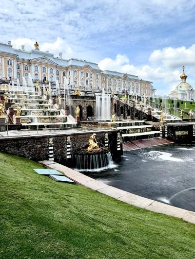 Palais Peterhof в июле — фото погоды (2026-07-12)