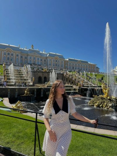 Palais Peterhof в июле — фото погоды (2026-07-16)