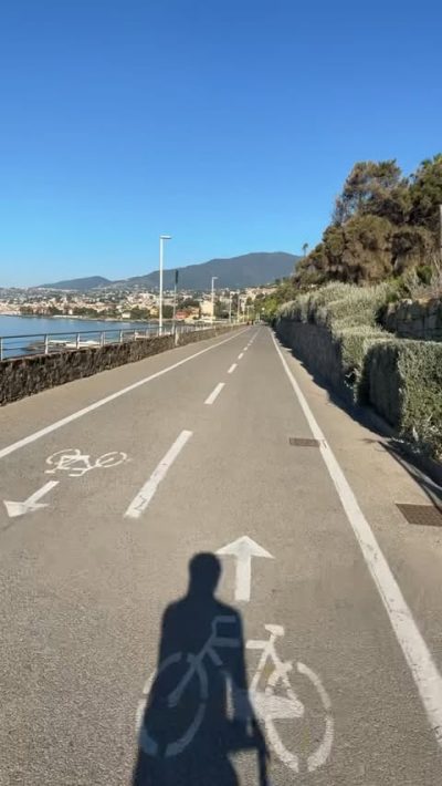 Pista Ciclabile - 24 km Riviera dei Fiori в апреле — фото погоды (2026-04-24)